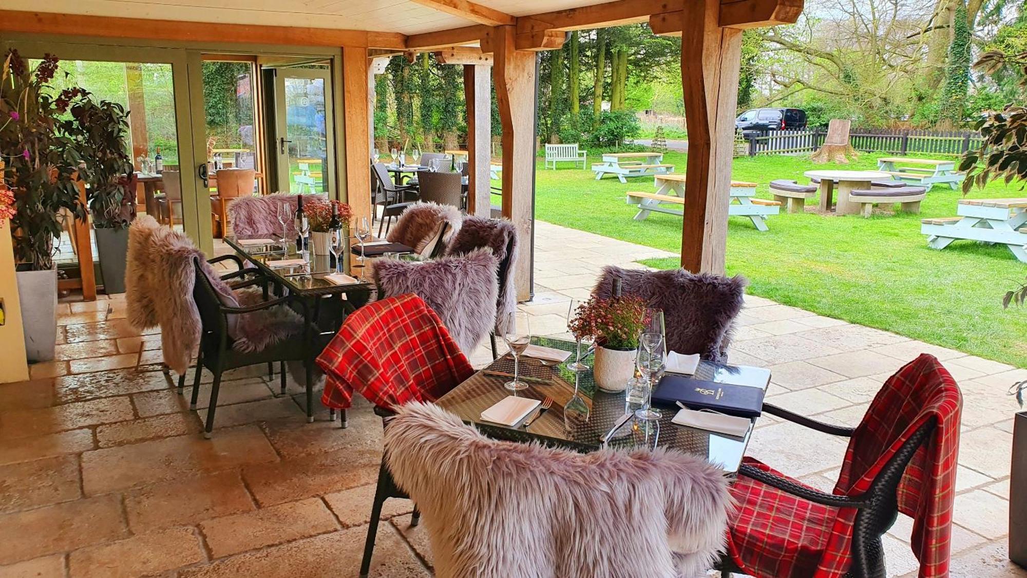 Hotel The Bedingfeld Arms Oxborough Exterior foto