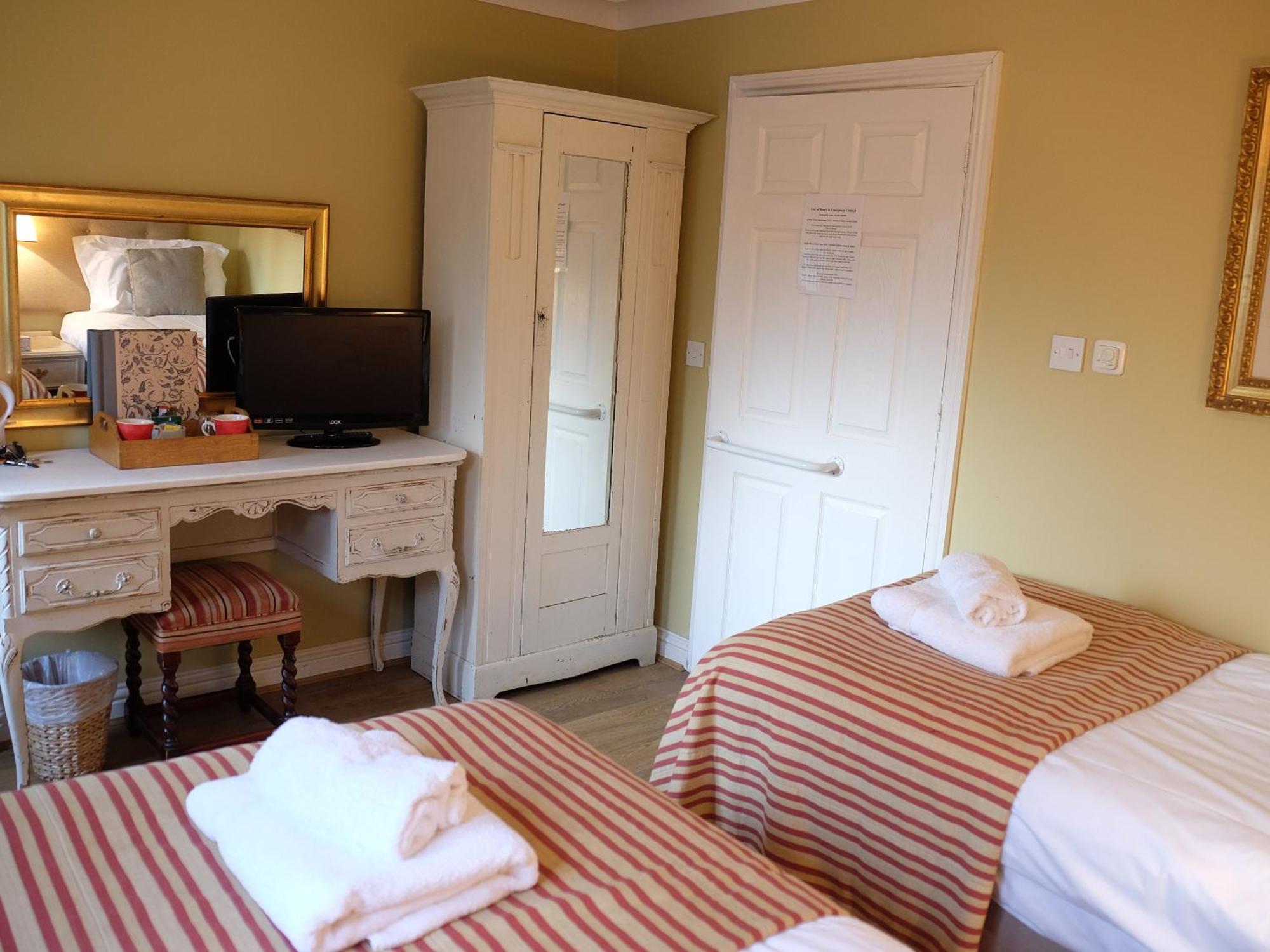 Hotel The Bedingfeld Arms Oxborough Habitación foto